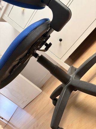 Silla de escritorio con ruedas