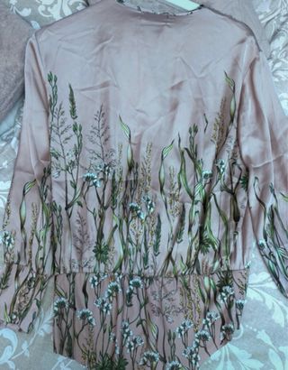 Body blusa flores Zara