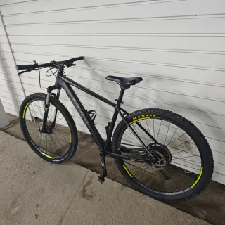 Bicicleta Montaña Negra CUBE 29 L
