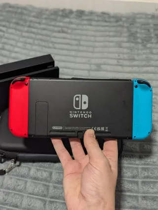 Nintendo Switch Azul y Rojo