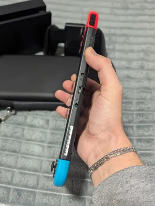 Nintendo Switch Azul y Rojo