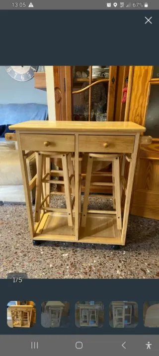 Tavolo da cucina ribaltabile con sgabelli