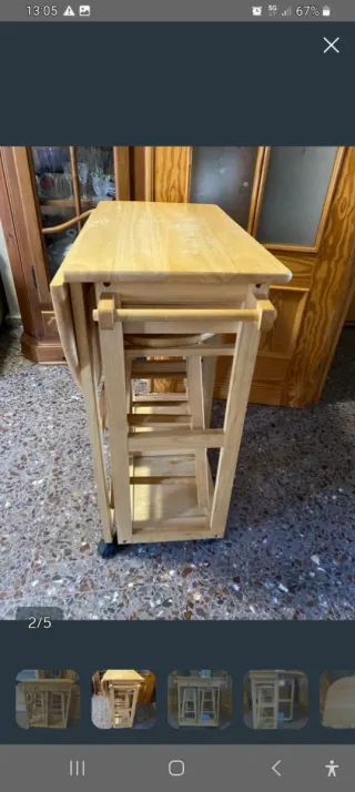 Tavolo da cucina ribaltabile con sgabelli