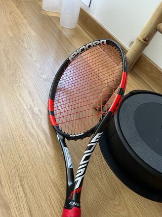 Raqueta Babolat Strike Negra y Roja