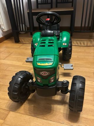Tractor de pedales Falk