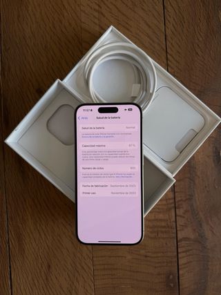 iPhone 15 Pro 1TB Gris. Con caja y cable original.