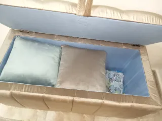 Asiento baúl tapizado beige