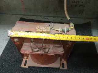 Transformador Aislamiento 1 KVA