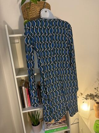 Vestido corto de manga larga inspiración vintage