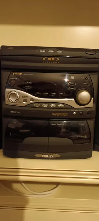Equipo de música Philips FW780P