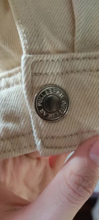 Chaqueta vaquera Pull&Bear beige Talla M