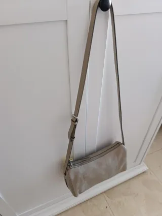 Bolso de piel auténtica color topo clarito