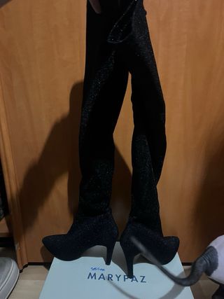 Botas de tacón altas negras