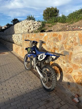 Yamaha YZ 125