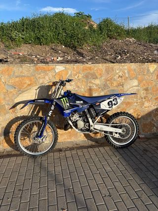 Yamaha YZ 125