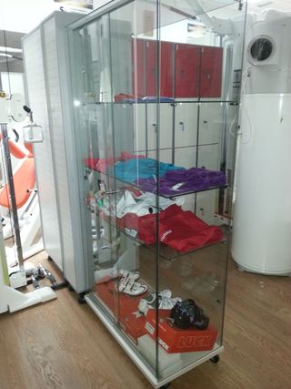 Vitrina expositora de cristal