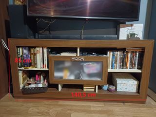 Mueble de salón madera y cristal