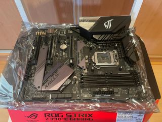 Placa Base ASUS ROG Strix Z390-E Gaming