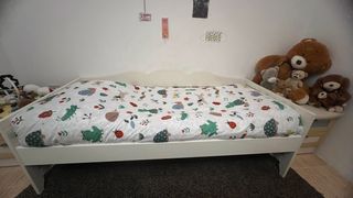 Cama infantil blanca IKEA