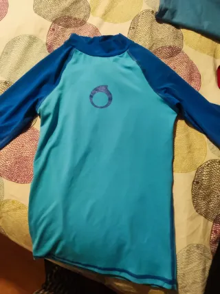Lote Ropa Neopreno y Camisetas Agua Niño