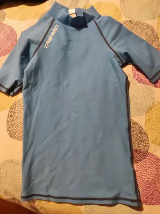 Lote Ropa Neopreno y Camisetas Agua Niño