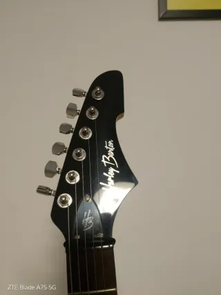 Guitarra Eléctrica Harley Benton Beast Negra