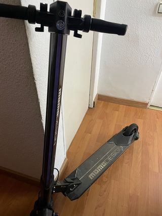 Patinete Eléctrico Momo Design