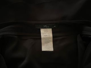 Falda Yera negra con volantes