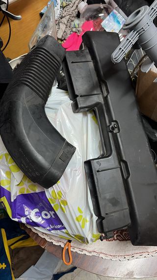 Tubos Gasoil, tapa motor , manquidos de admisión