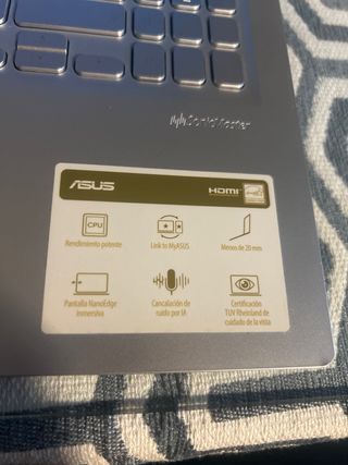 Ordenador Portátil ASUS Y CARGADOR ORIGINAL