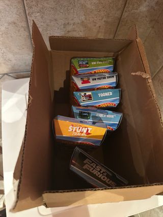 Hot Wheels 12 pacchi da 5 macchine scatola chiusa