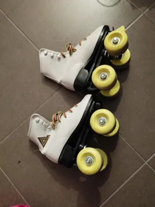 Patines blancos talla 31