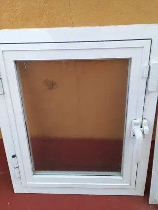 Ventana aluminio blanco