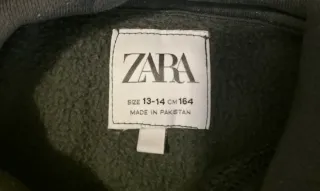 Sudadera gris con logo