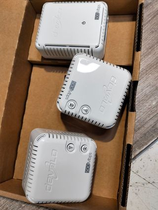 Devolo dLAN 500 WiFi Network Kit PLC Powerline 500 Mbps