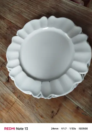Bajoplatos  de Muy Mucho blancos 33 cm.