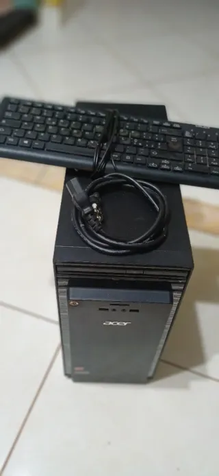 Acer Aspire PC Fisso Nero