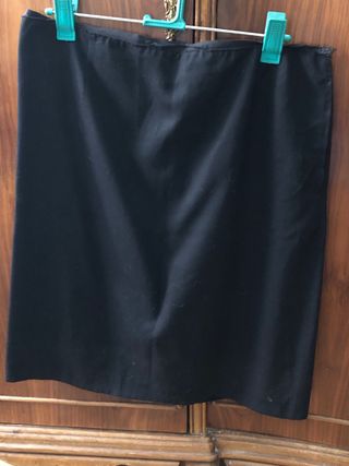 Falda recta negra talla grande