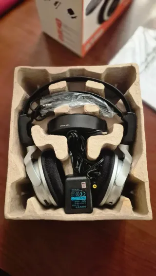 Auriculares Inalámbricos Sony MDR-RF800RK