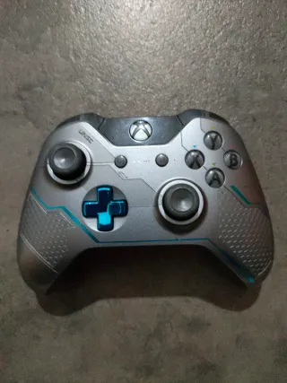 Mando Xbox One Halo Edition Plata/Azul