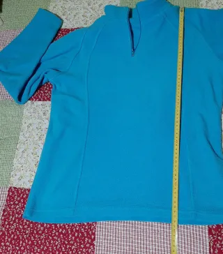 Forro polar azul claro. Talla 16 (L/XL)