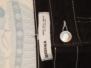 Vaqueros negro Bershka
