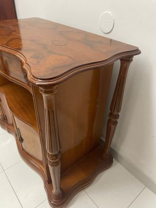 Mueble TV madera estilo antiguo