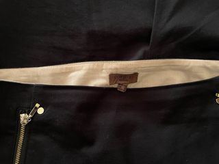 Falda negra Cortefiel con cremalleras