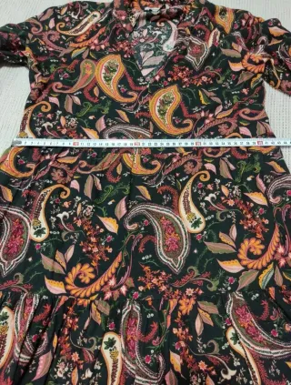 Vestido corto boho Stradivarius  Estampado Paisley