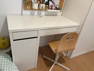 Escritorio y silla infantil
