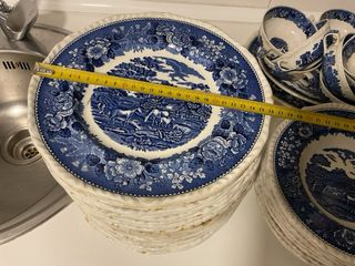 Vajilla Adams Escenas Inglesas Azul y Blanco.