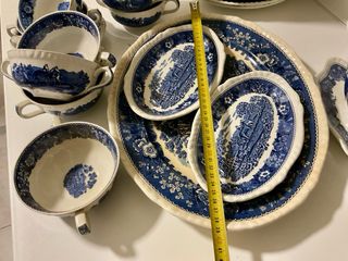 Vajilla Adams Escenas Inglesas Azul y Blanco.