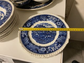 Vajilla Adams Escenas Inglesas Azul y Blanco.