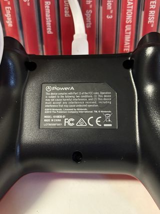 Mando PowerA Nintendo Switch Pikachu